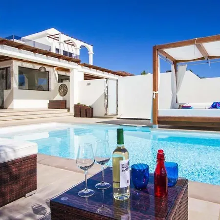 Willa Playa Blanca Sleeps 6 Pool Air Con Wifi *