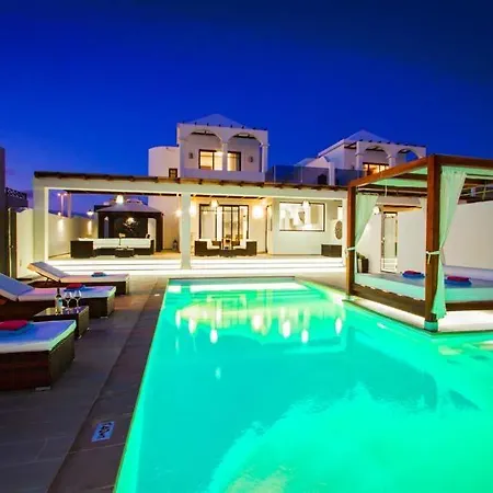 Willa Playa Blanca Sleeps 6 Pool Air Con Wifi *