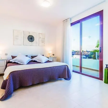 Playa Blanca Sleeps 6 Pool Air Con Wifi Playa Blanca (Lanzarote)